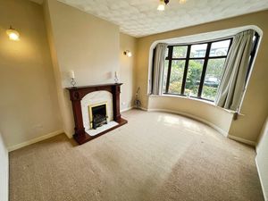 Lounge- click for photo gallery